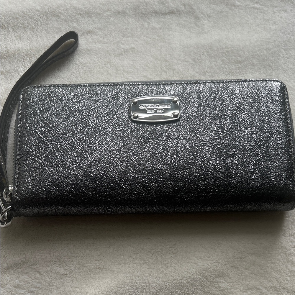 Michael Kors Textured Wristlet